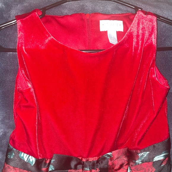 NWOT Children’s Place Dress (8) - Picture 3 of 6